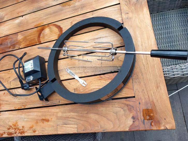Rotisserie 15 inch  ,merk letzQ, Tuin en Terras, Barbecue-accessoires, Zo goed als nieuw, Ophalen