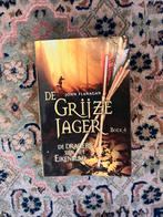 De Grijze Jager - Boek 4: De dragers van het eikenblad, Boeken, Fantasy, Ophalen of Verzenden, Gelezen