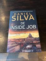 Daniel Silva - De Inside Job, Ophalen of Verzenden, Zo goed als nieuw, Nederland