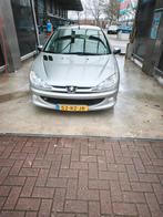 Peugeot 206 1.4 5D 2005 Grijs, Voorwielaandrijving, 31 €/maand, Overige bekleding, Origineel Nederlands