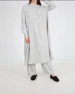 Lichtgrijze linnen set, Kleding | Dames, Ophalen of Verzenden, Nieuw, Maat 42/44 (L)