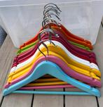 Kinder kledinghangers div kleuren 15 stuks, Kleding | Dames, Kledinghangers, Ophalen of Verzenden, Zo goed als nieuw, Kinderen