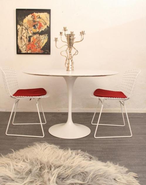 Eero Saarinen Tulip table marble top Knoll International, Huis en Inrichting, Tafels | Eettafels, Nieuw, Vijf personen of meer