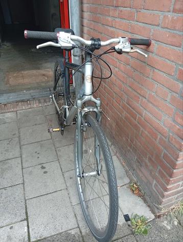 Giant statdsfiets 9 speed 52 frame  beschikbaar voor biedingen