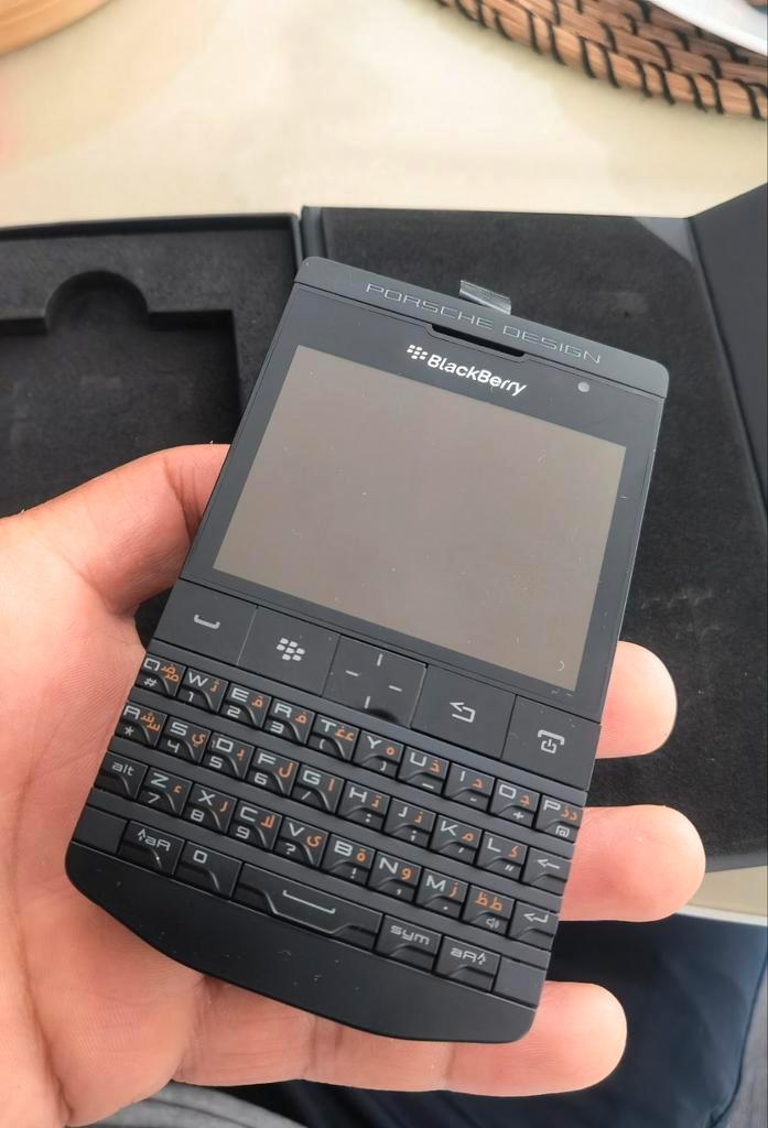 Nieuwe Blackberry Porsche Design P'9981 black edition
Alle o, Telecommunicatie, Mobiele telefoons | Blackberry, Nieuw, Touchscreen