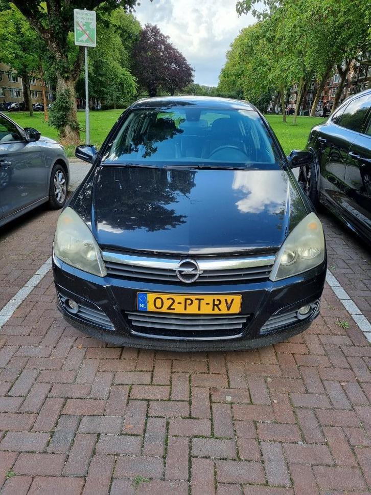 Opel Astra 1.8 16V 5D 2004 Zwart, Auto's, Opel, Particulier, Astra, Airbags, Airconditioning, Elektrische buitenspiegels, Elektrische ramen