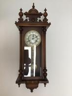 Antieke klok loopt prima in origineel staat, Ophalen