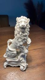 Nymphenburg Porseleinen Leeuw Bavaria 23 cm, Verzamelen, Beelden en Beeldjes, Verzenden, Zo goed als nieuw, Dier
