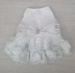 Honden trouwjurk, Ophalen