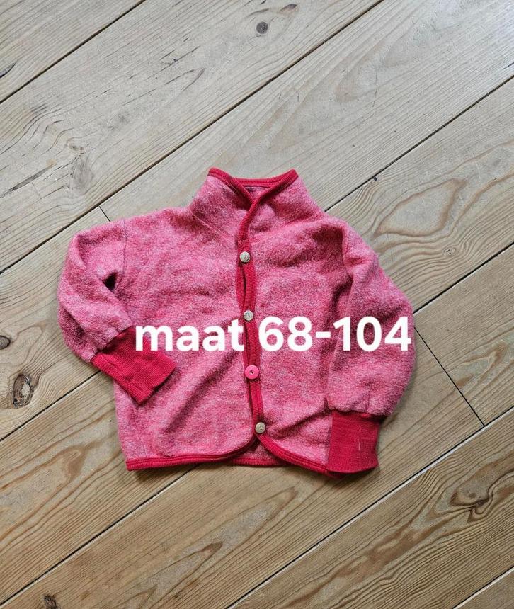 Rood vestje van wolfleece mt 86/92, Kinderen en Baby's, Babykleding | Maat 86, Gebruikt, Jongetje of Meisje, Truitje of Vestje
