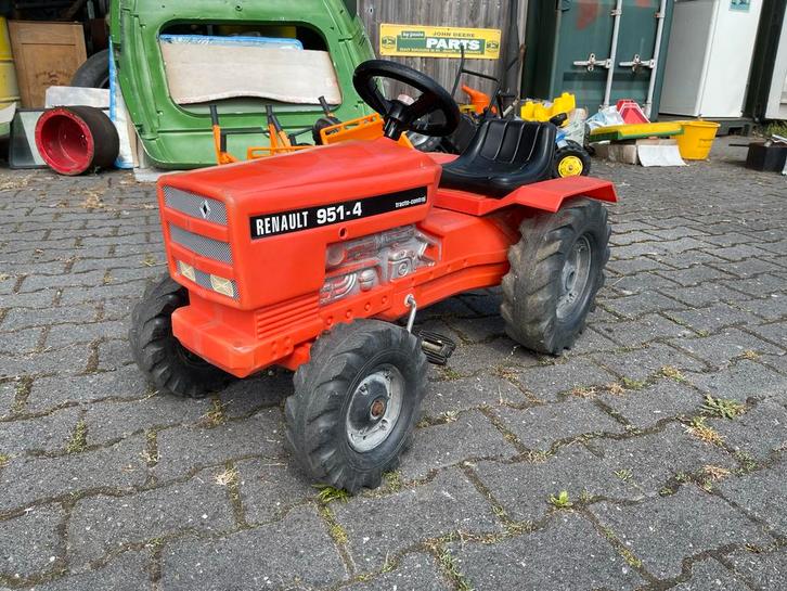 Oude Renault 951-4 traptractor - verzamelobject, Kinderen en Baby's, Speelgoed | Buiten | Voertuigen en Loopfietsen, Gebruikt