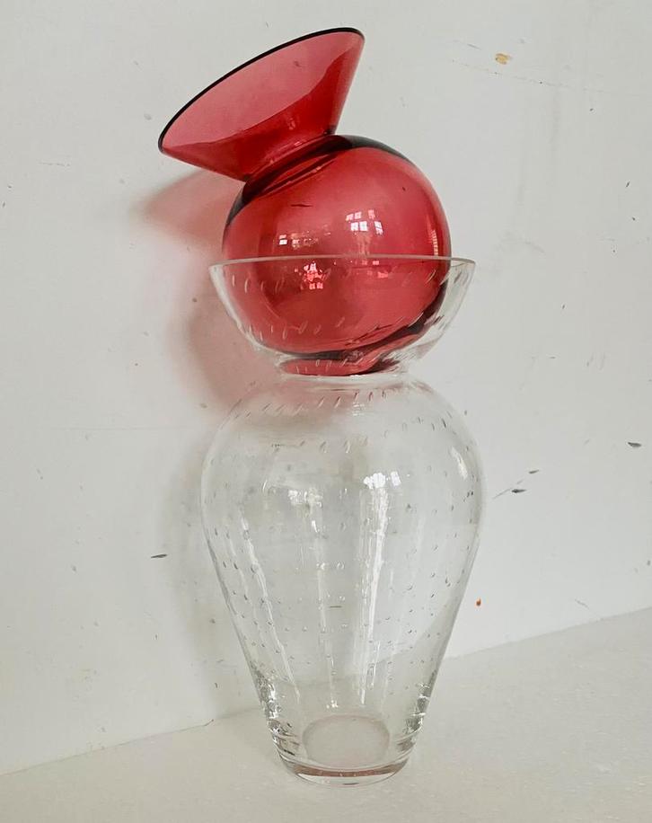 Willem Noyons design dubbel vaas van glas, Huis en Inrichting, Woonaccessoires | Vazen, Gebruikt, Rood, Minder dan 50 cm, Glas