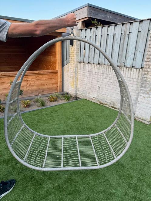 Hangstoel voor in de tuin van Buitenhof, Tuin en Terras, Tuinstoelen, Zo goed als nieuw, Wicker, Ophalen