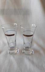 PERNOD glazen, gele/blauwe logo, 2 stuks, Verzamelen, Ophalen of Verzenden, Zo goed als nieuw, Borrel- of Shotglas