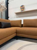 Nieuw Design on Stock Aikon Lounge Hoekbank Milton Rust Bank, Huis en Inrichting, Hoekbank, Ophalen of Verzenden, Minder dan 150 cm