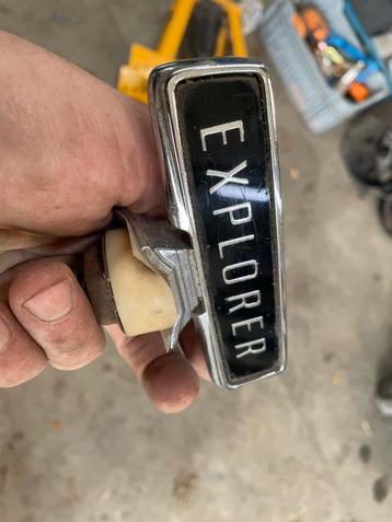 Ford Truck Explorer Motorkap Embleem Zwart beschikbaar voor biedingen