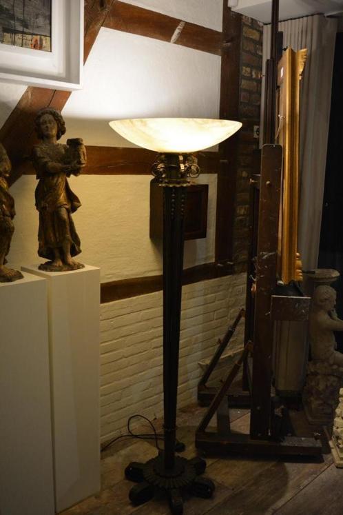 Smeedijzeren  art- nouveau staande lamp met albast kap, Huis en Inrichting, Lampen | Vloerlampen, Zo goed als nieuw, 150 tot 200 cm