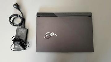 ASUS ROG Strix G713IE Gaming/Editing Laptop beschikbaar voor biedingen