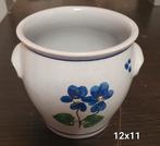 Vintage keulse bloempot met blauw bloemetje, vergeetmenietje, Gebruikt, Rond, Aardewerk, Tuin