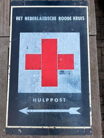Bord NL rode kruis periode 2e wereldoorlog metaal 1930-1945 beschikbaar voor biedingen