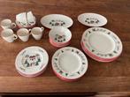 Wedgwood windsor christmas kerstservies 6 persoons, Huis en Inrichting, Keuken | Servies, Ophalen of Verzenden, Zo goed als nieuw