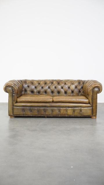 Stoere 2.5 zits rundleren chesterfield bank  beschikbaar voor biedingen