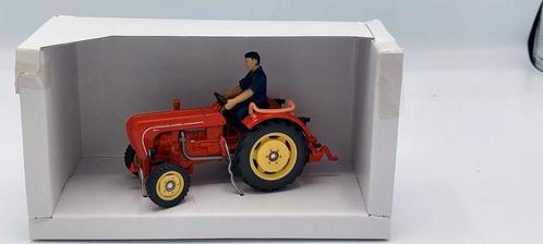 Porsche Diesel Super 308, Hobby en Vrije tijd, Modelauto's | 1:32, Zo goed als nieuw, Tractor of Landbouw, SIKU, Ophalen of Verzenden
