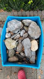 Gratis af te halen: flagstones en grote stenen, Tuin en Terras, Grind, Keien en Split, Ophalen, Zo goed als nieuw, Grijs, Overige typen