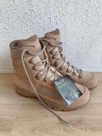 Nieuwe beige wandelschoenen van Lowa met kaartje, Ophalen of Verzenden, Nieuw, Schoenen