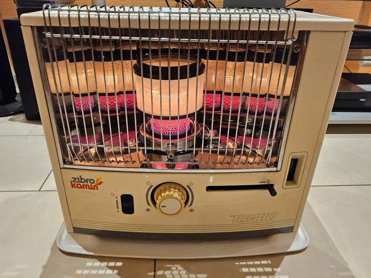 Zibro Kamin RCA 68 Petroleum kouskachel, Huis en Inrichting, Kachels, Gebruikt, Vrijstaand, Petroleumkachel, Overige brandstoffen