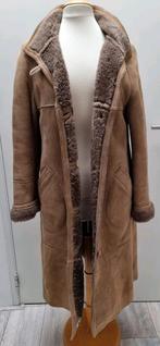 Lange lammy mantel echt lamsleer ennvacht mt. 40 soepel warm, Beige, Maat 38/40 (M), Vintage, Ophalen of Verzenden