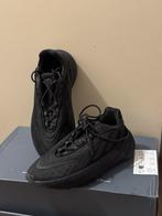 Adidas Ozelia 38 Sneakers, Zwart, Ophalen of Verzenden, Sneakers of Gympen, Zo goed als nieuw