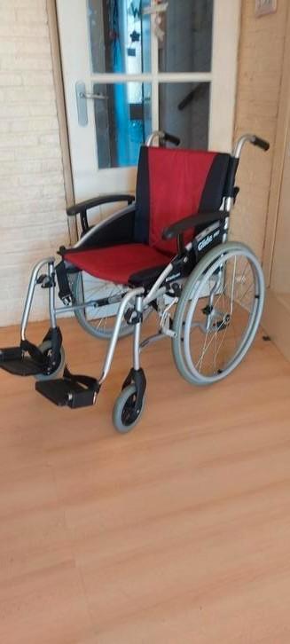 G lite  pro ook Blauwe lichtgewicht rolstoel  vanaf, Diversen, Rolstoelen, Zo goed als nieuw, Duwrolstoel, Ophalen of Verzenden