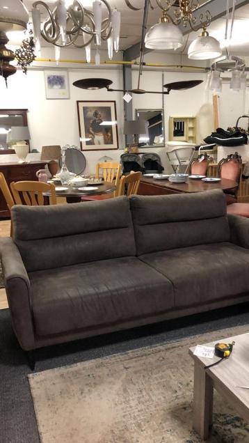 Bank - driezitsbank - driezitter beschikbaar voor biedingen