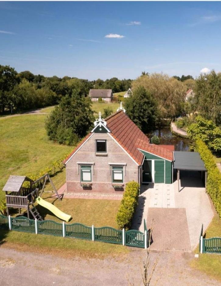 Luxe recreatievilla met aanlegsteiger te Aldwâld/Oudwoude, Vakantie, Vakantiehuizen | Nederland, Friesland, Landhuis of Villa