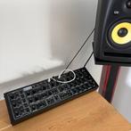 Behringer Pro-1 Analoge Synthesizer, Muziek en Instrumenten, Overige aantallen, Zo goed als nieuw, Met midi-aansluiting, Ophalen