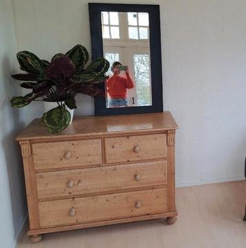Houten Commode met lades beschikbaar voor biedingen