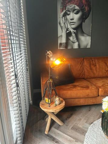 Industriële Vloerlamp - Stoer Design beschikbaar voor biedingen