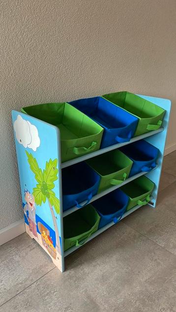 Leuk piraten kastje/ rek  met 9 uitneembare stoffen bakken beschikbaar voor biedingen