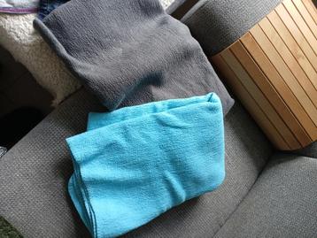 2 babykleden Prenatal beschikbaar voor biedingen