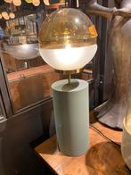Strakke vintage lamp met getint en melkglas, tafelmodel., Huis en Inrichting, Lampen | Tafellampen, Ophalen of Verzenden