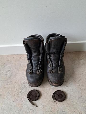 Vintage wandelschoenen maat 43 beschikbaar voor biedingen