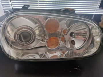 VW Golf IV R32 XENON/BOSCH KOPLAMPRECHTS GEN1 beschikbaar voor biedingen