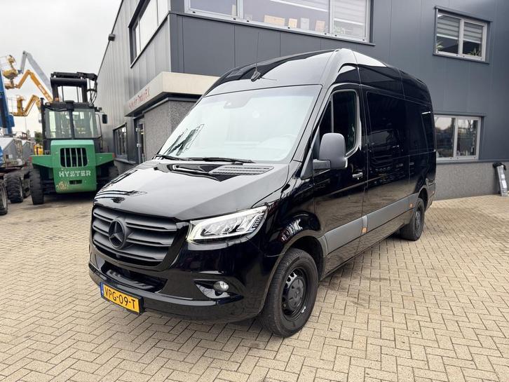 Mercedes Sprinter 317 CDI L2H2 Dubbel Cabine 2022 LED - MBUX, Auto's, Bestelauto's, Bedrijf, Te koop, Airbags, Airconditioning