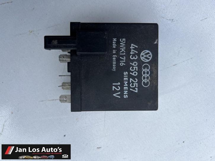 Audi 100 typ 44 C3 relais 285 voor ramen, Auto-onderdelen, Elektronica en Kabels, Audi, Gebruikt, Herkomst onderdeel bekend, Ophalen of Verzenden