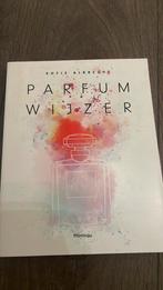 Sofie Albrecht - Parfumwijzer, Ophalen of Verzenden, Zo goed als nieuw, Sofie Albrecht