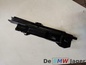 Radiateursteun links BMW E70 F15 E71 F16 17117799761 beschikbaar voor biedingen
