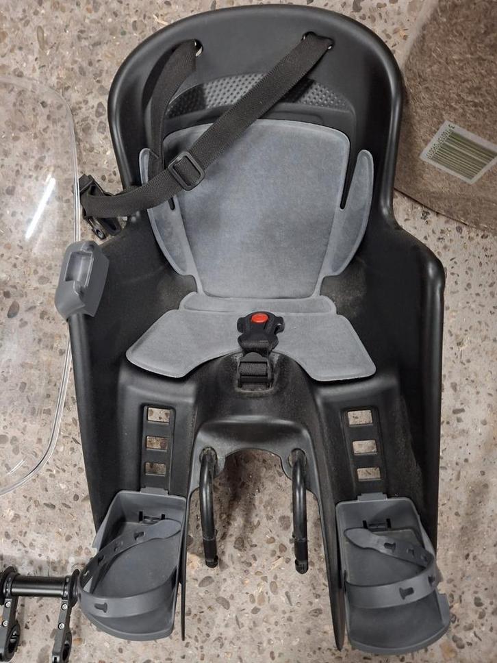 Fietsstoeltje voor voorop - Zo goed als nieuw!, Fietsen en Brommers, Fietsaccessoires | Fietsstoeltjes, Zo goed als nieuw, Ophalen of Verzenden