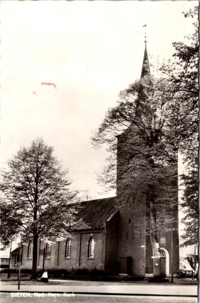 Gieten - 2 ansichtkaarten (1960), Verzamelen, Ansichtkaarten | Nederland, Gelopen, Drenthe, 1940 tot 1960, Verzenden