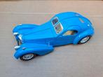 Burago 1:24 modelauto - Bugatti Atlantic (1936), Hobby en Vrije tijd, Modelauto's | 1:18, Ophalen of Verzenden, Zo goed als nieuw